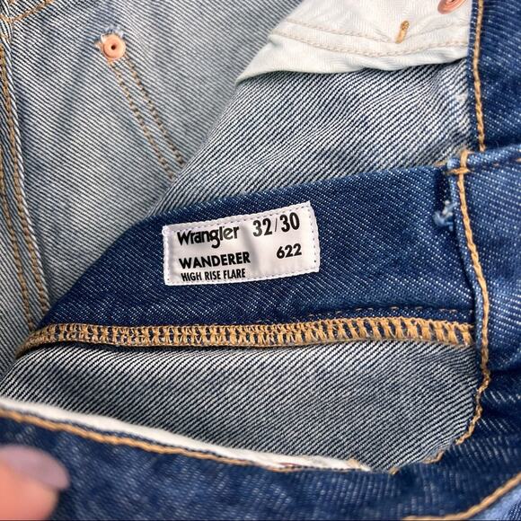 Wrangler Wanderer High Rise Flare Laser Stripe Jeans 32/30 - Picture 7 of 7